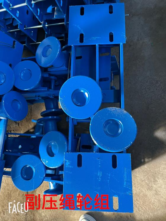 副压绳轮组